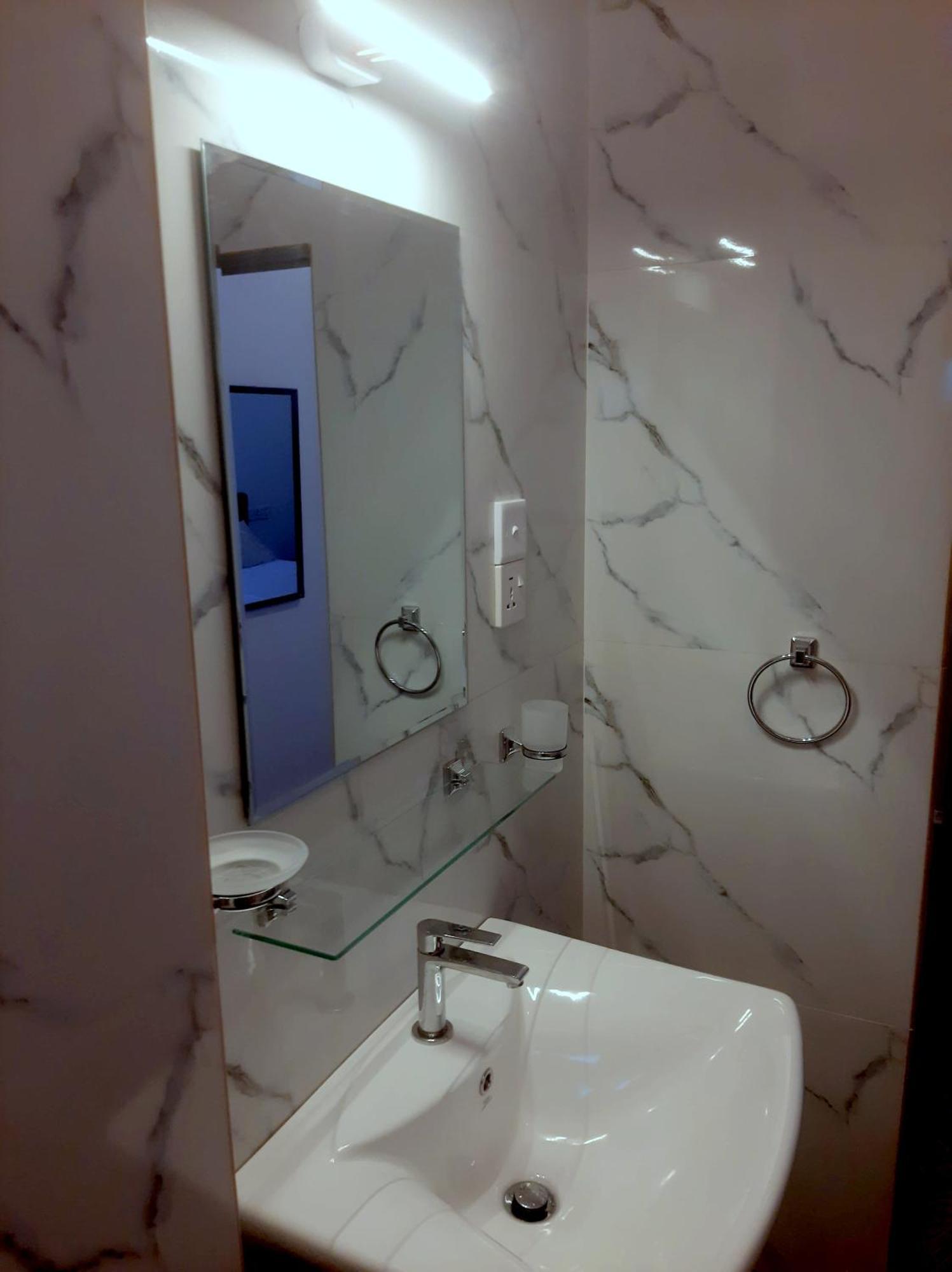 Weerakoon Garden Guest Otel Hikkaduwa Dış mekan fotoğraf